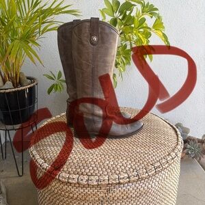 Frye Melissa Button Boots- distressed brown